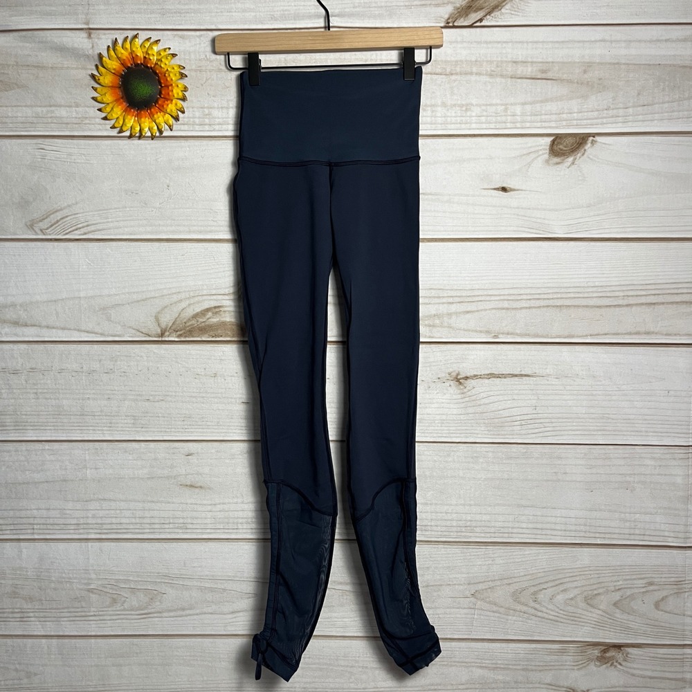 Lululemon Athletica Size 4 Navy Blue Mesh Trim High Rise‎ Yoga Leggings